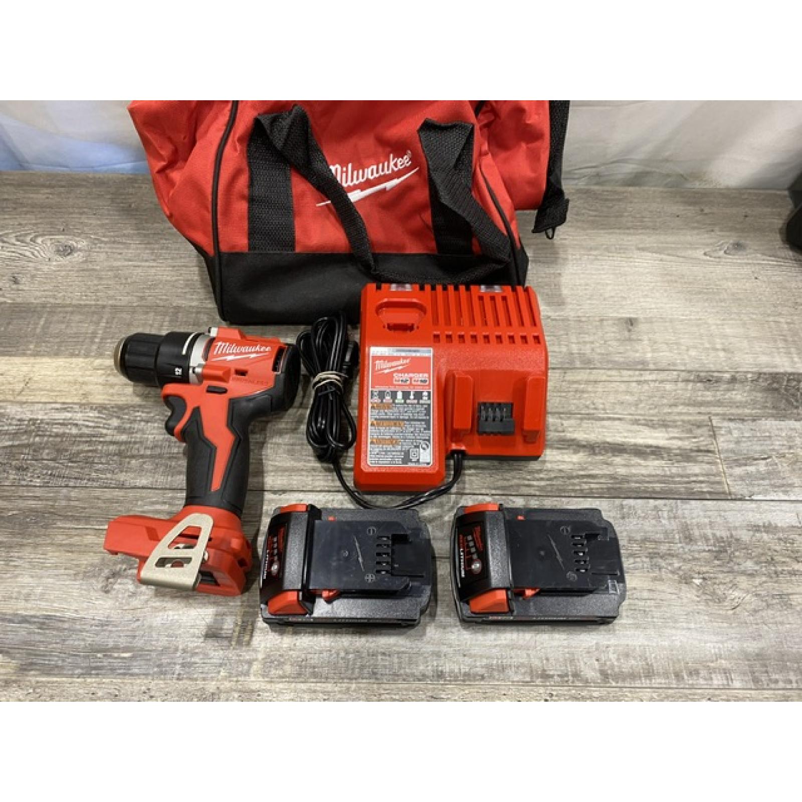 AS-IS Milwaukee 18V Lithium-Ion Brushless Cordless 1/2 in. Compact Drill/Driver Kit