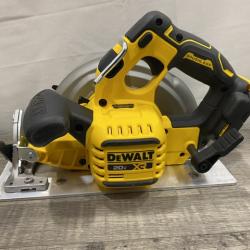 AS-IS DEWALT 20-Volt MAX 7-1/4 in. Cordless Circular Saw (Tool Only)