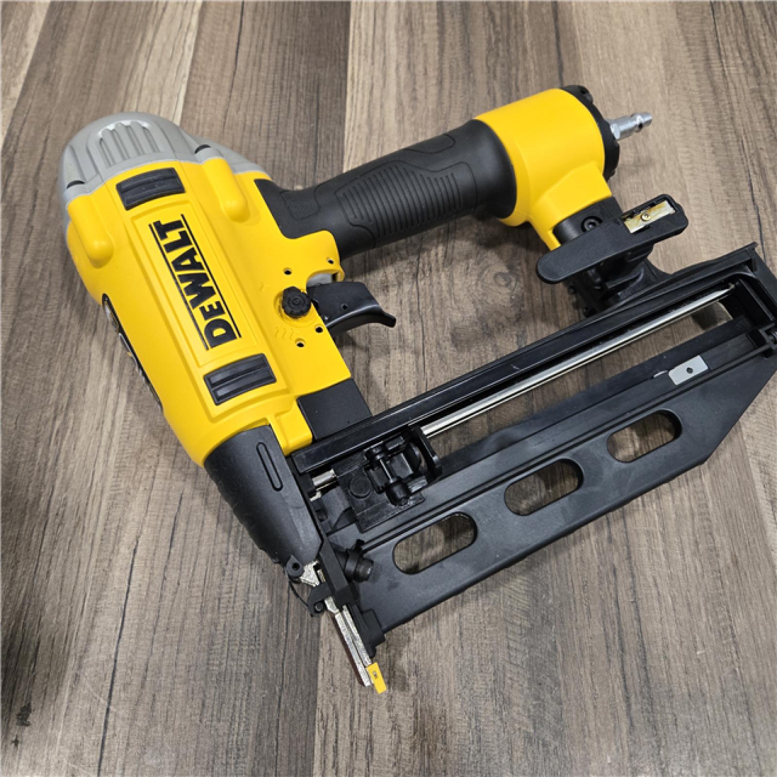 AS-IS Dewalt-DWFP71917 16 Gauge Precision Point Finish Nailer
