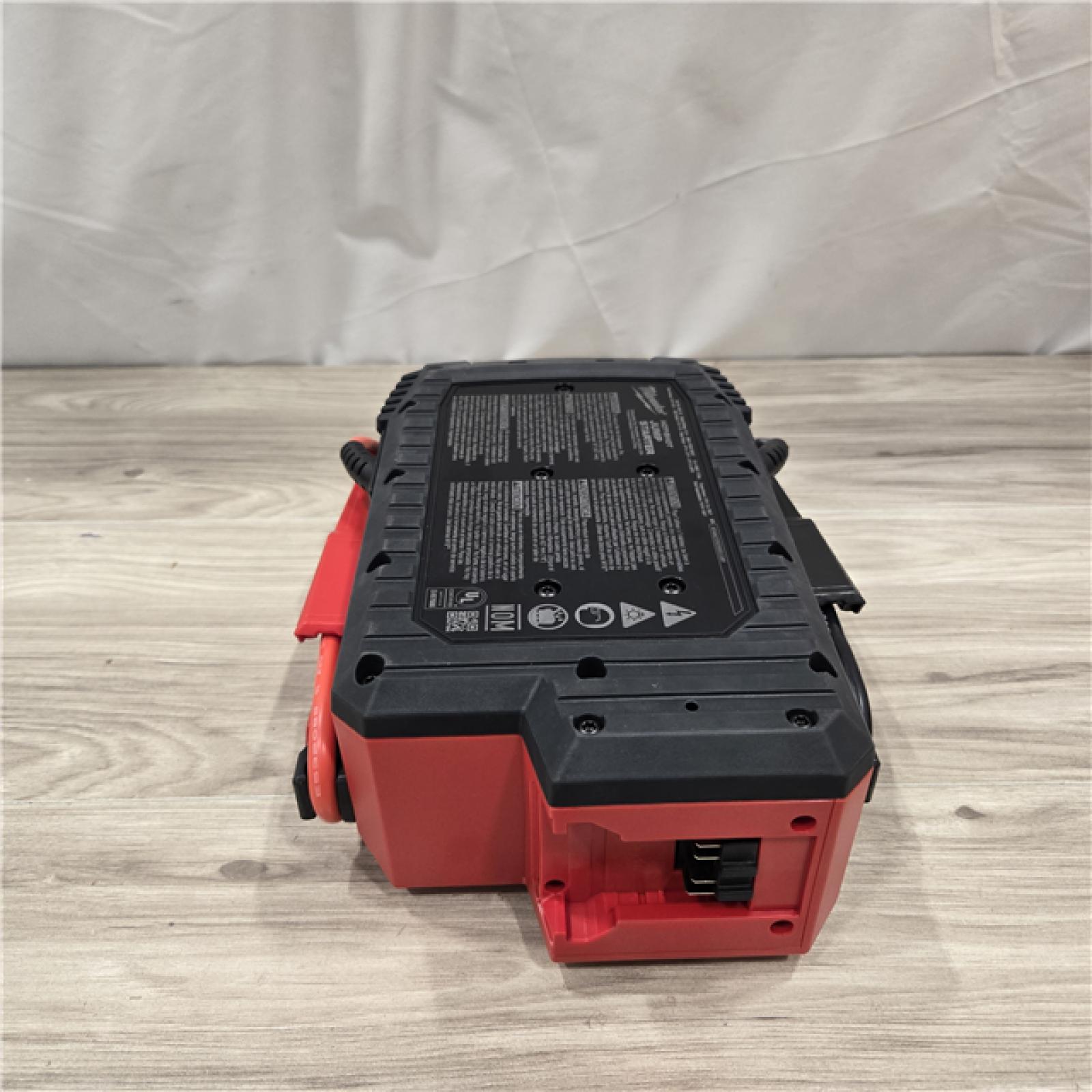 AS-IS Milwaukee M18 18V Cordless 2000 Peak Amp HOTSHOT Jump Starter (Tool-Only)