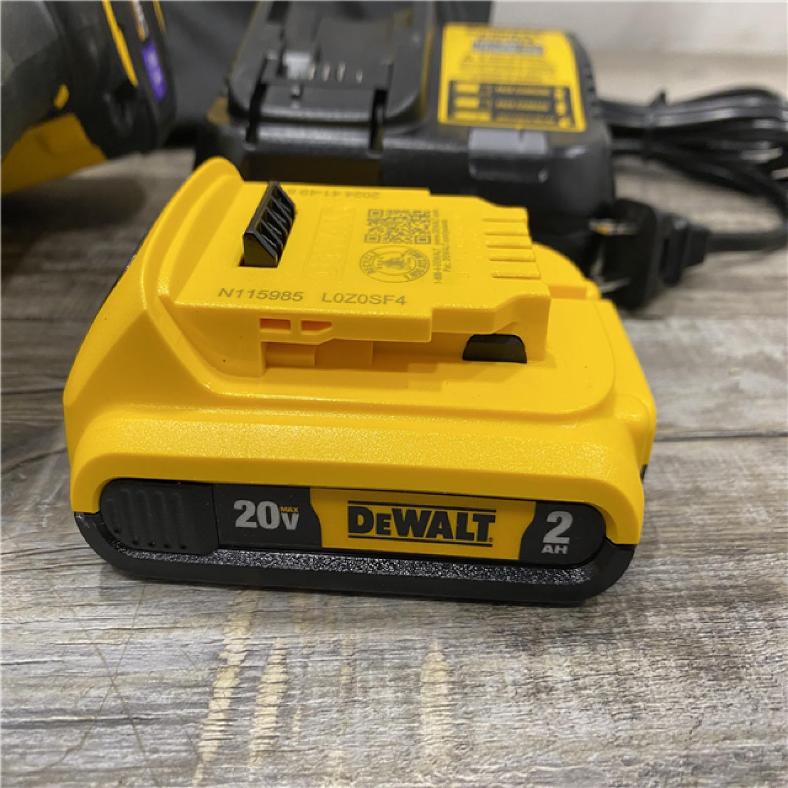 AS-IS DEWALT ATOMIC 20V MAX Lithium Ion Cordless 23 Gauge Pin Nailer Kit