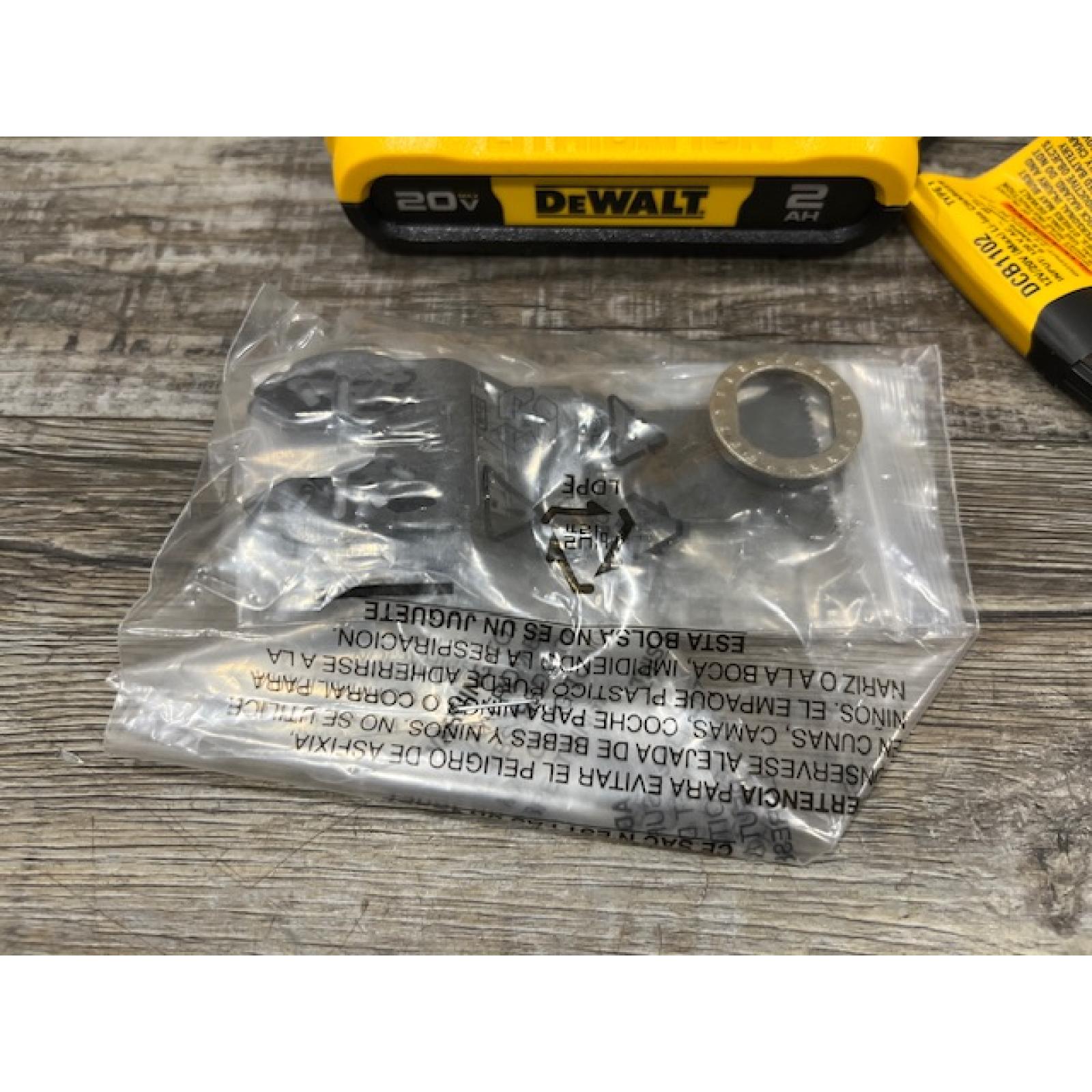 AS-IS DEWALT ATOMIC 20V MAX Cordless Brushless Oscillating Multi Tool Kit