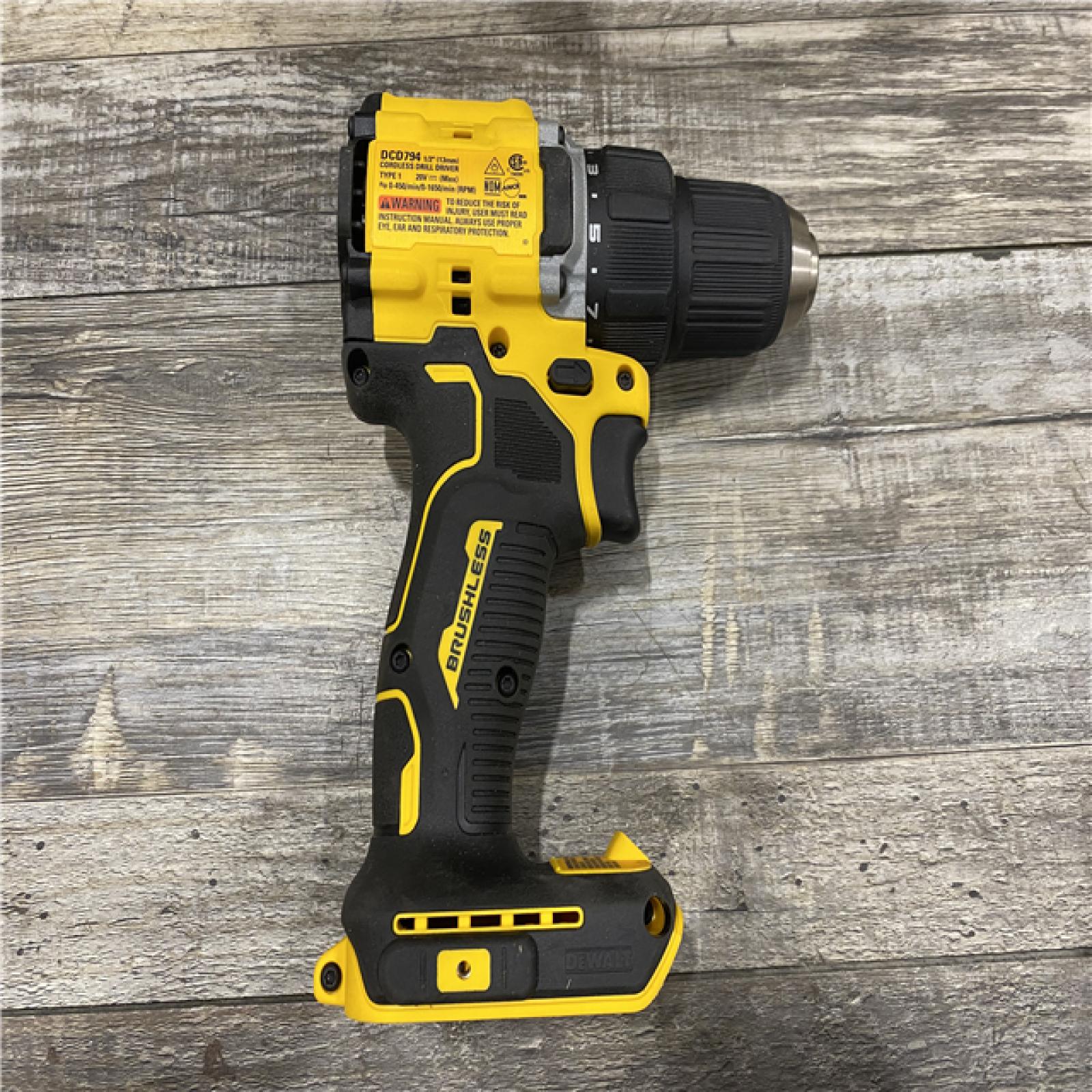 AS-IS DEWALT Atomic 20V Lithium-Ion Cordless Compact 1/2 in. Drill/Driver Kit