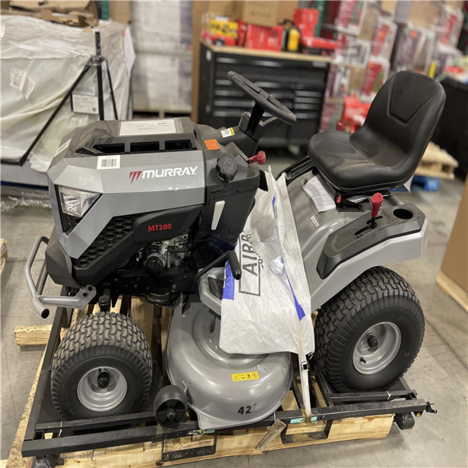 DALLAS LOCATION -  NEW! Murray MT200 42 in. 19.0 HP 540cc EX1900 Series Briggs and Stratton Engine Automatic Gas Riding Lawn Tractor Mower