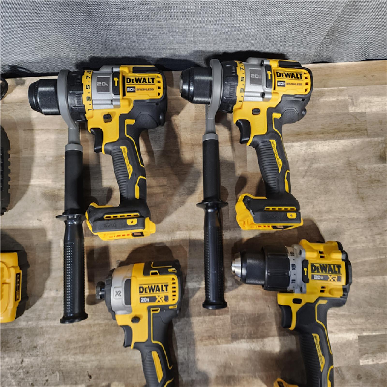 HOUSTON LOCATION - AS-IS DEWALT 4 TOOL COMBO KIT W/ (2) BATTERY & CHARGER