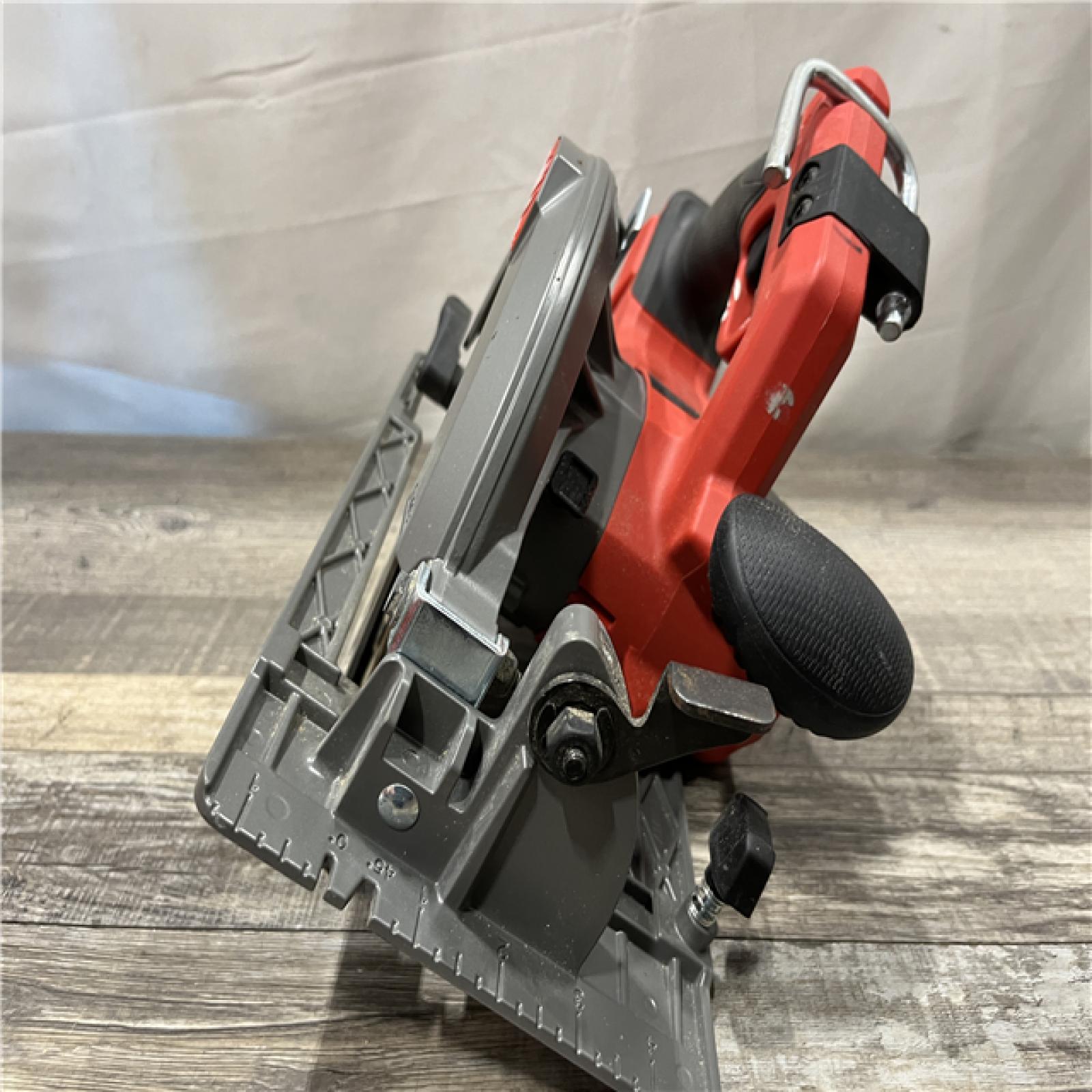 AS-IS Milwaukee FUEL 18V Lithium-Ion Brushless Cordless 7-1/4 in. Circular Saw (Tool-Only)