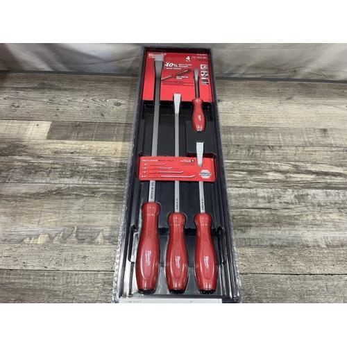 NEW - Milwaukee Pry Bar Set (4-Piece)