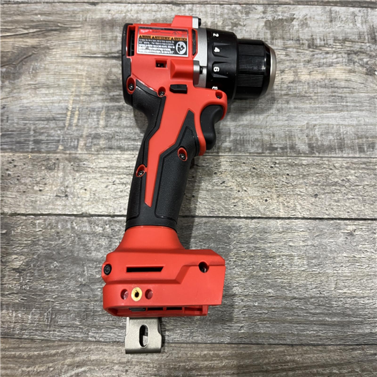 AS-IS Milwaukee 18V Lithium-Ion Brushless Cordless 1/2 in. Compact Drill/Driver with kit