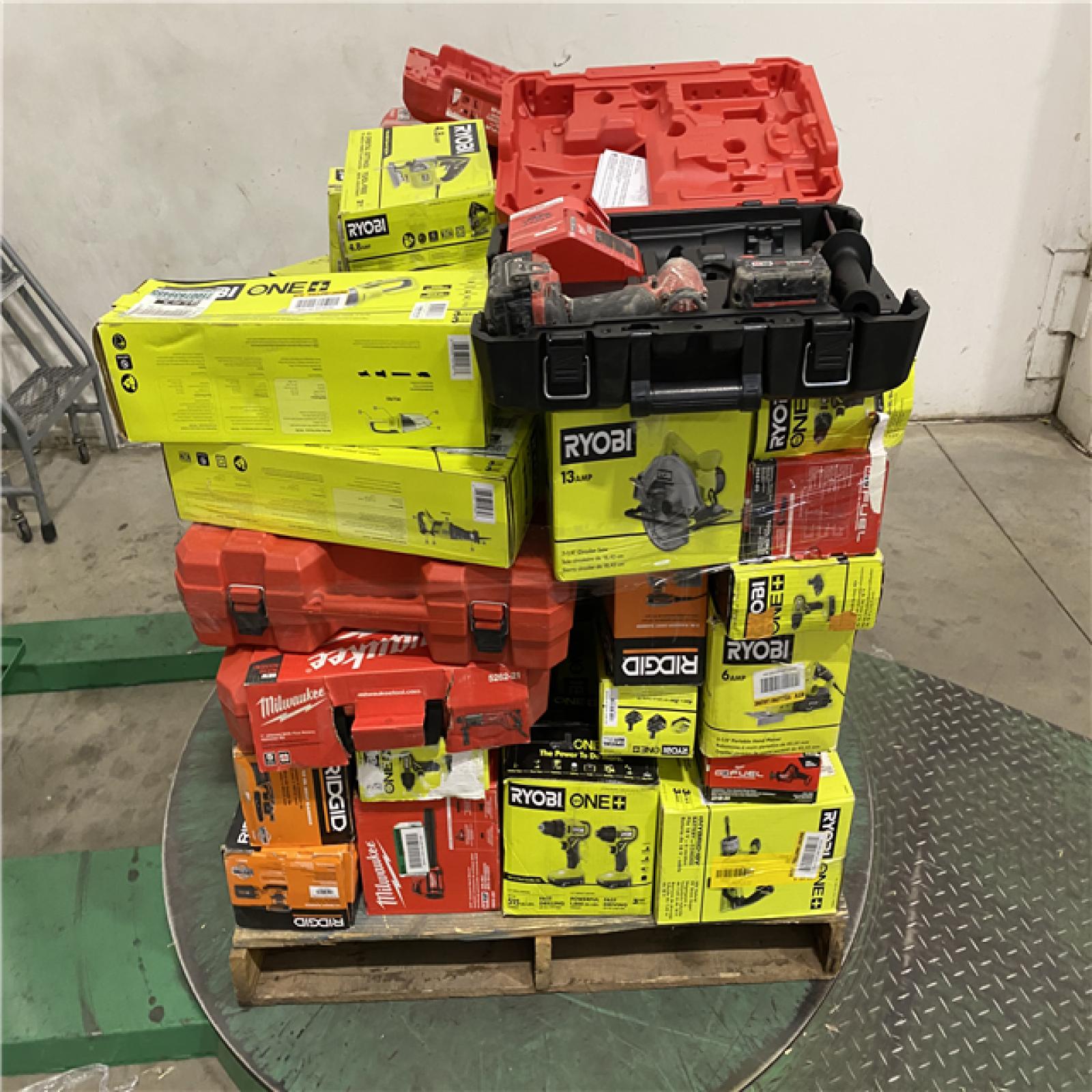 Dallas Location - As-Is Tool Pallet