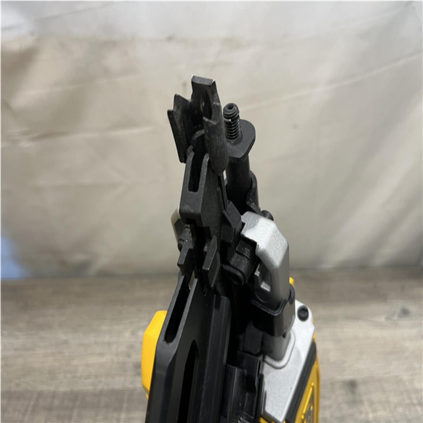 AS-IS DEWALT 20V 30 Degree Cordless Framing Nailer (Tool-Only)