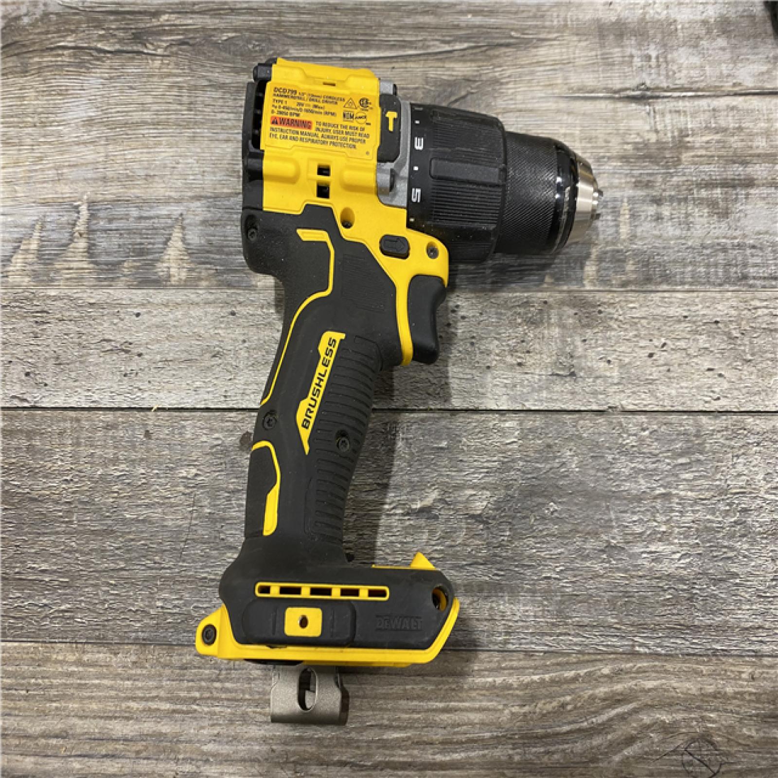 AS-IS DEWALT ATOMIC 20V Lithium-Ion Cordless 1/2 in. Hammer Drill Kit