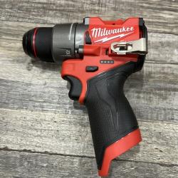 AS-IS Milwaukee FUEL 12V Lithium-Ion Brushless Cordless 1/2 in. Drill Driver Kit