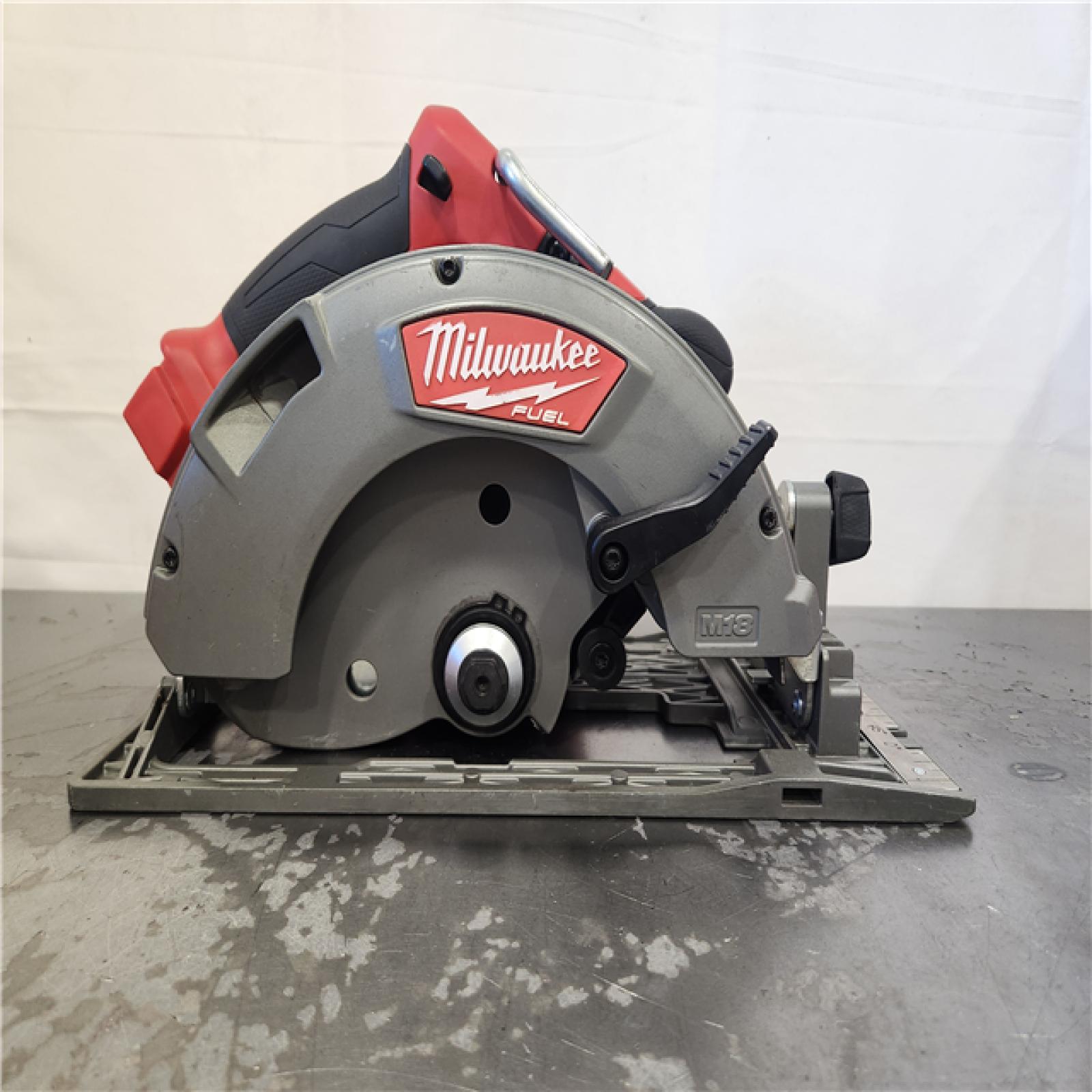 AS-IS- Milwaukee M18 FUEL 18V Lithium-Ion Brushless Cordless 6-1/2 in. Circular Saw (Tool-Only)