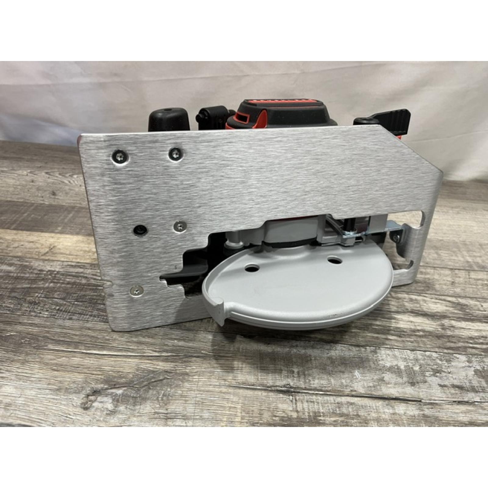 AS-IS Milwaukee 18V Lithium-Ion Brushless Cordless 7-1/4 in. Circular Saw (Tool-Only)