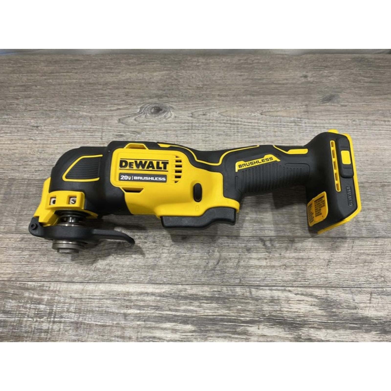 AS-IS DEWALT ATOMIC 20V MAX Cordless Brushless Oscillating Multi Tool Kit