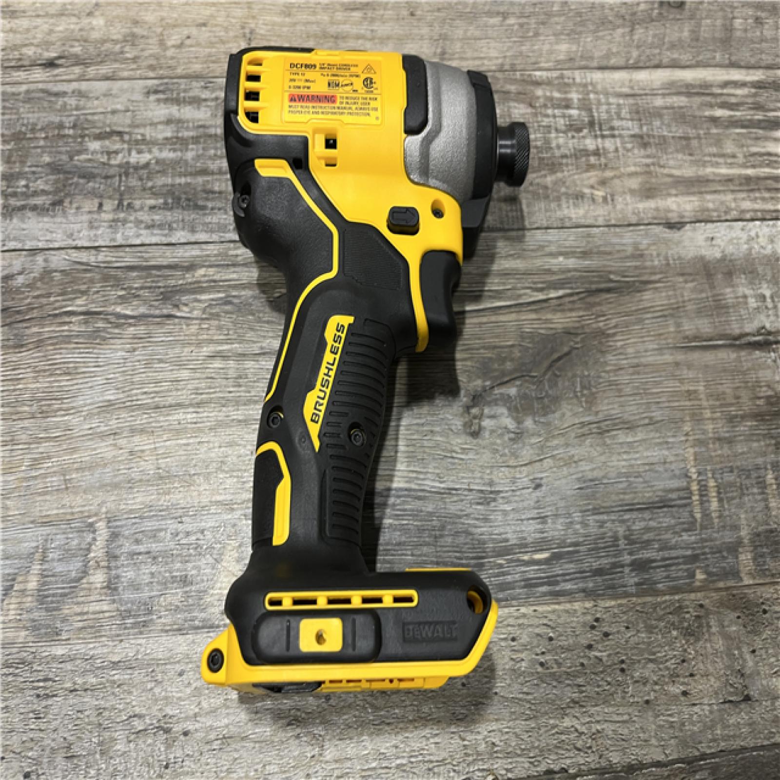 AS-IS DEWALT Atomic 20V Max Lithium-Ion Brushless Cordless Compact 1/4 in. Impact Driver Kit