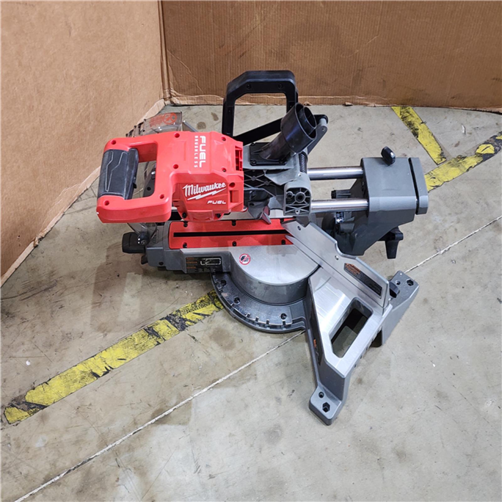 HOUSTON LOCATION - AS-IS Milwaukee M18 FUEL 7-1/4 in. Cordless Brushless Dual-Bevel Sliding Compound Miter Saw (Tool Only)