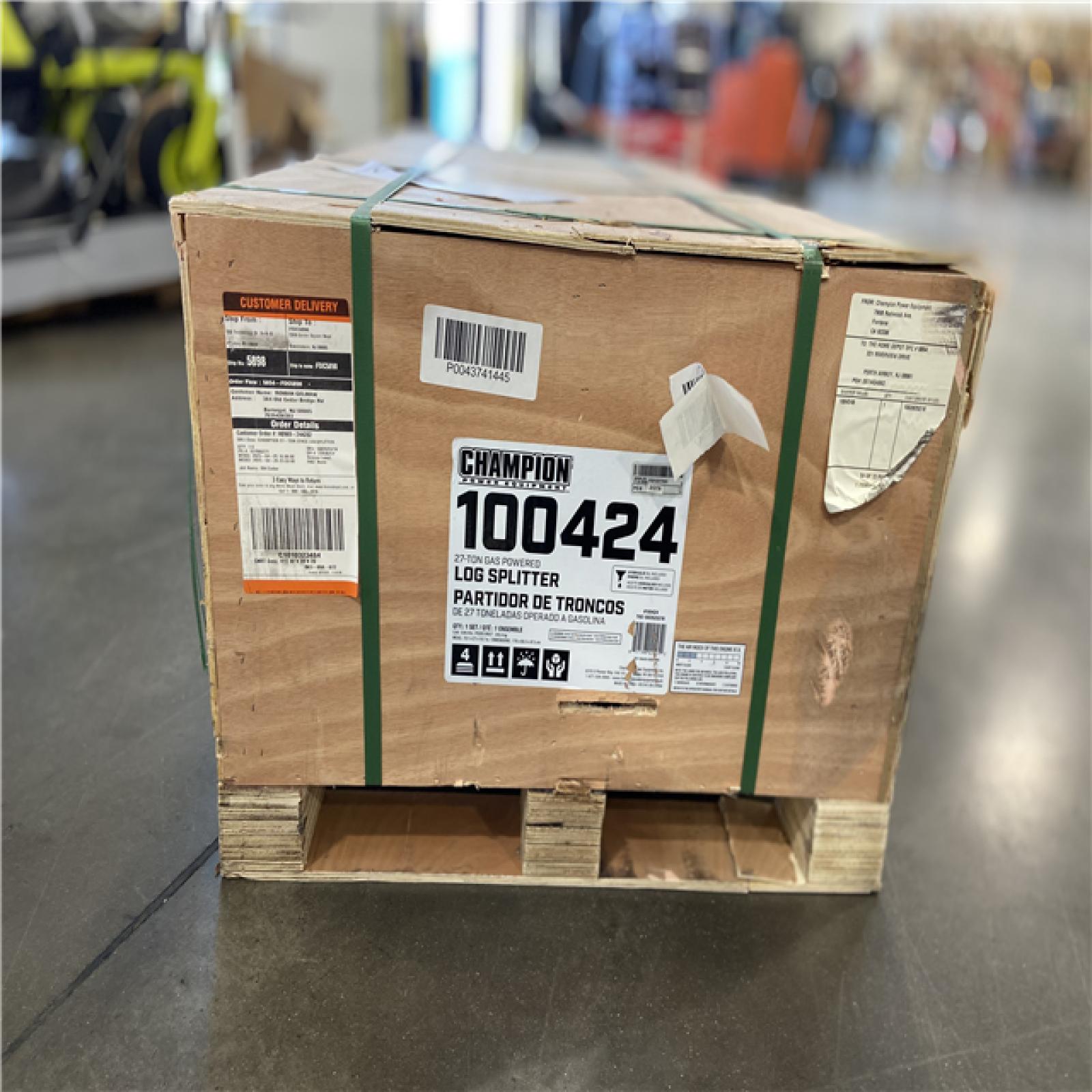 DALLAS LOCATION - Champion Power Equipment 27 Ton 224 cc Gas Powered Hydraulic Wood Log Splitter w/Vertical/Horizontal Operation and Auto Return-with Hydraulic Oil