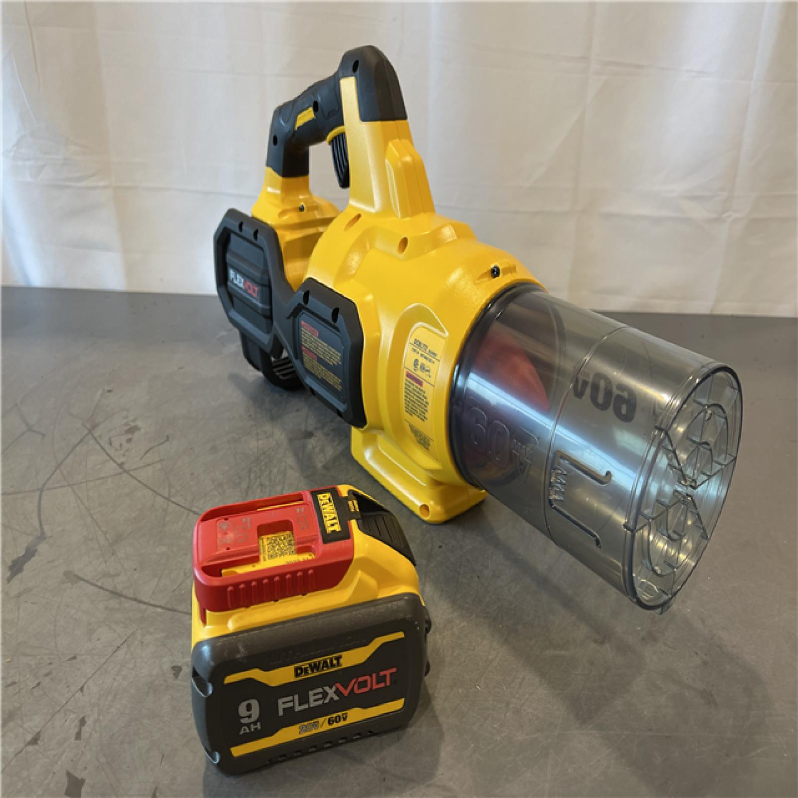 AS-IS - DeWalt FLEXVOLT 60V MAX 125 MPH 600 CFM Brushless Cordless Battery Powered Blower Kit