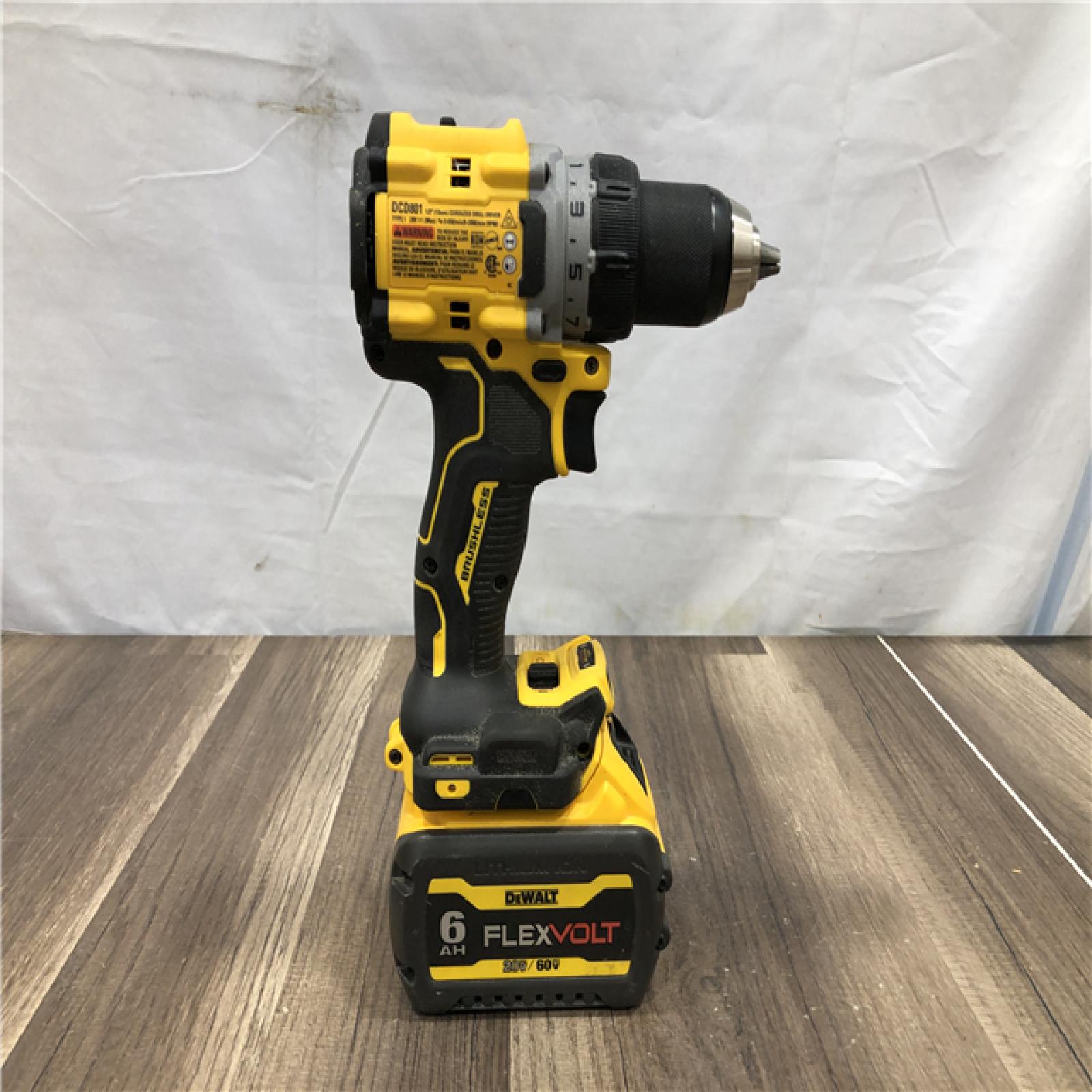 AS-IS DEWALT 20V MAX XR Lithium-Ion Brushless Cordless 1/2 in. Drill/Driver Kit