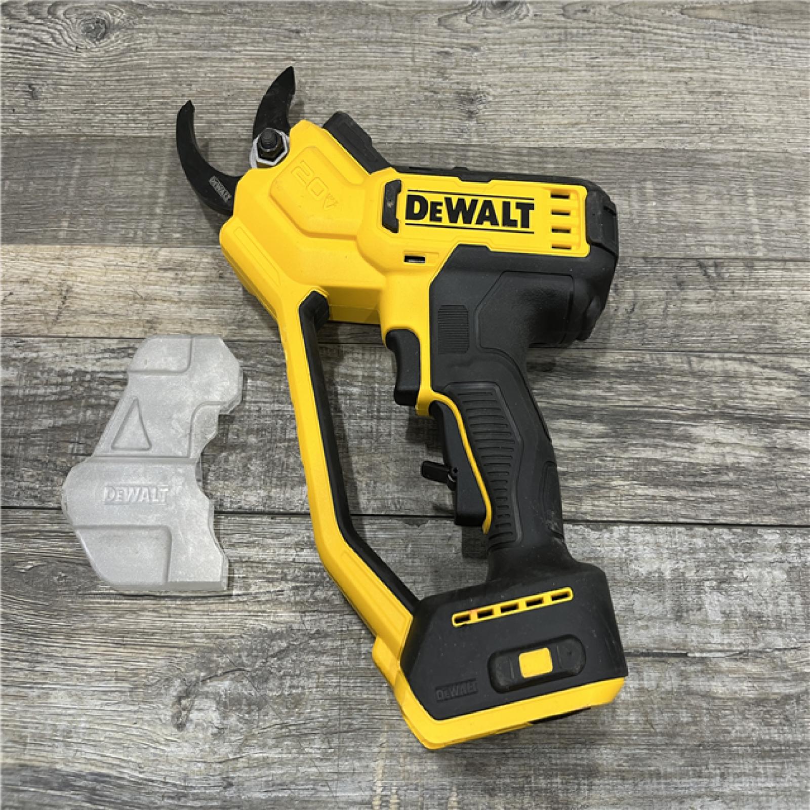 AS-IS DEWALT 20V MAX Cordless Pruner Kit