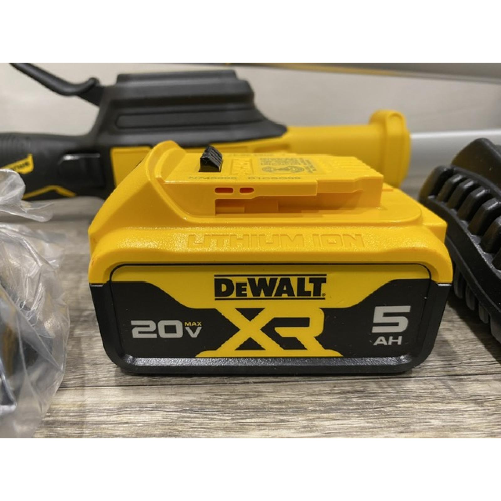 AS-IS DEWALT 20V MAX 14 in. Brushless Cordless Battery Powered Foldable String Trimmer Kit