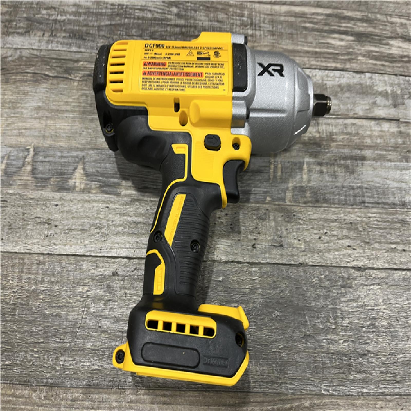 AS-IS DEWALT 20V MAX Lithium-Ion Cordless 1/2 in. Impact Wrench Kit