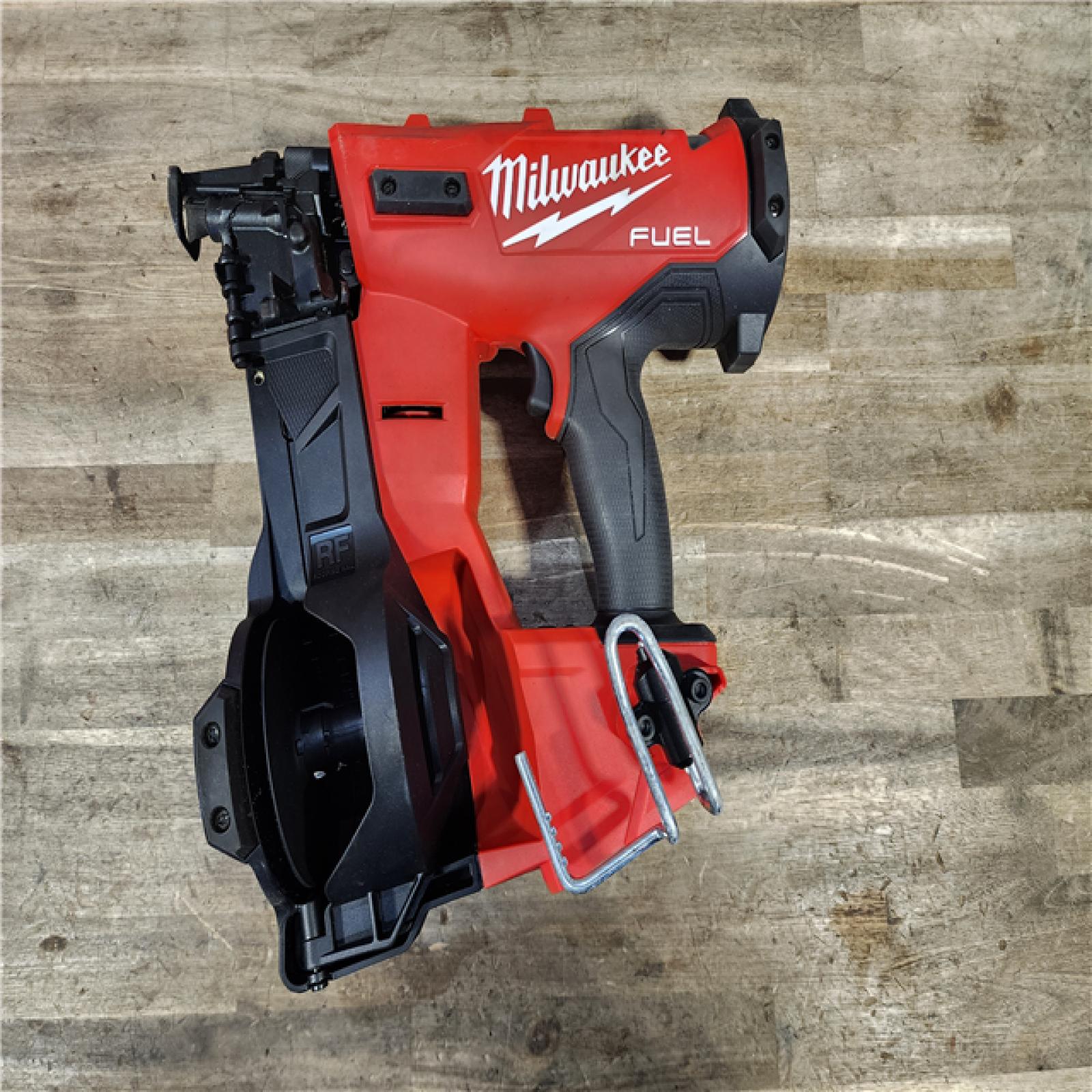 HOUSTON LOCATION - AS-IS Milwaukee M18 FUEL 18-Volt Lithium-Ion Brushless Cordless Coil Roofing Nailer (Tool Only)