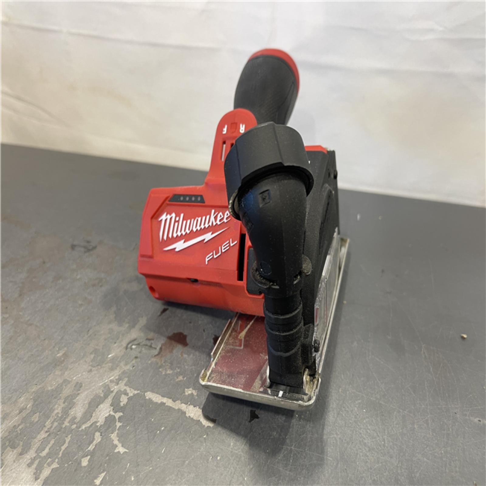 AS-IS - Milwaukee M12 FUEL 12V Lithium-Ion Brushless Cordless 3 in. Cut Off Saw