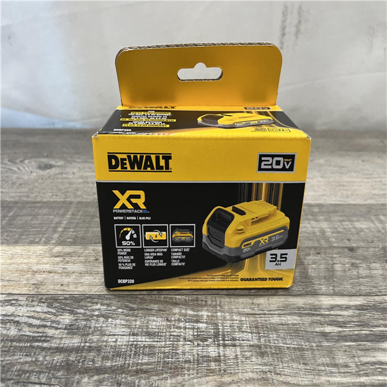 NEW! DEWALT 20V MAX XR POWERSTACK Lithium-Ion 3.5Ah Battery