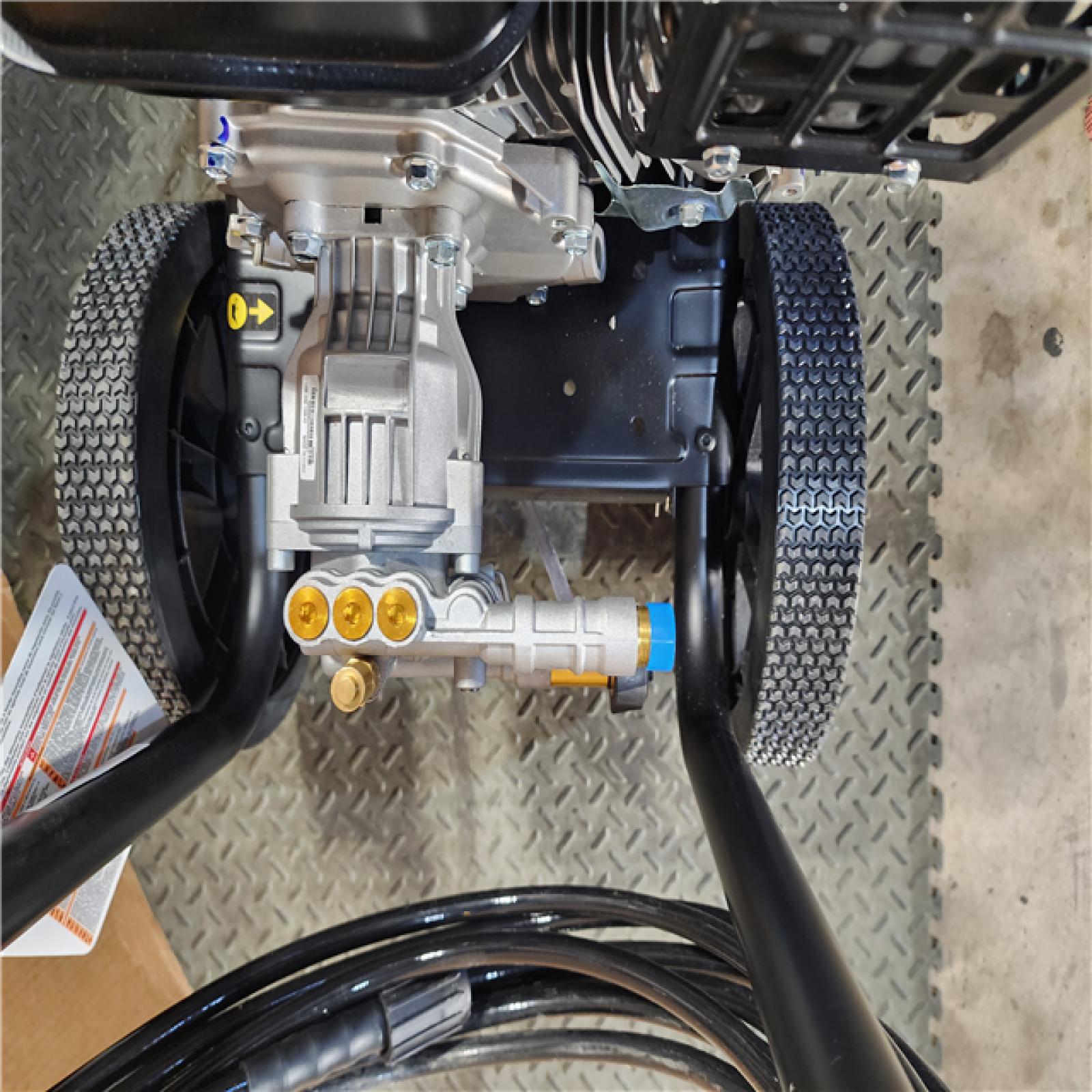 HOUSTON LOCATION - AS-IS DEWALT 3400 PSI 2.5 GPM Gas Cold Water Pressure Washer with 208cc Engine