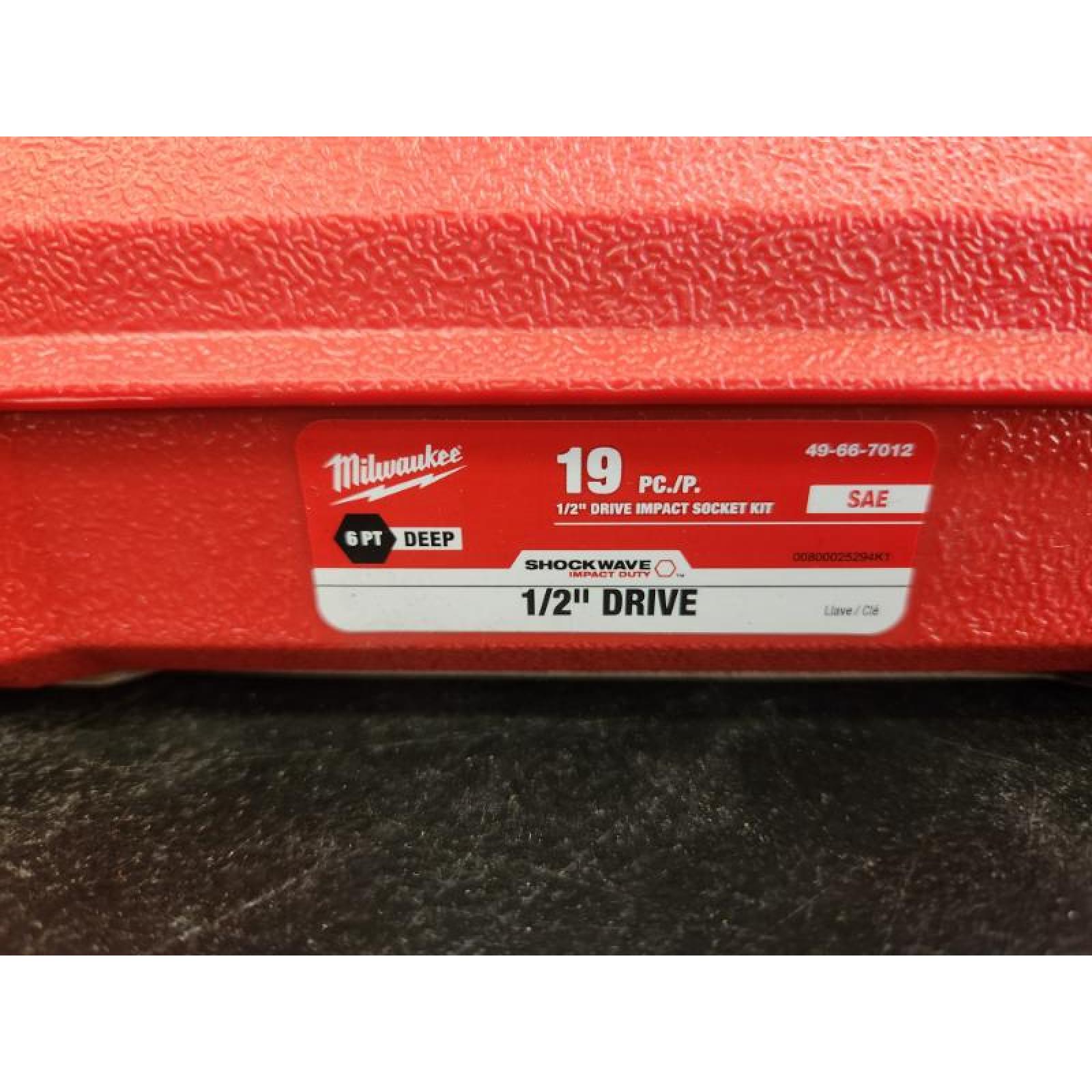 Phoenix NEW Milwaukee SHOCKWAVE 1/2 in. Drive SAE 6 Point Impact Socket Set (19-Piece) (SEALED)