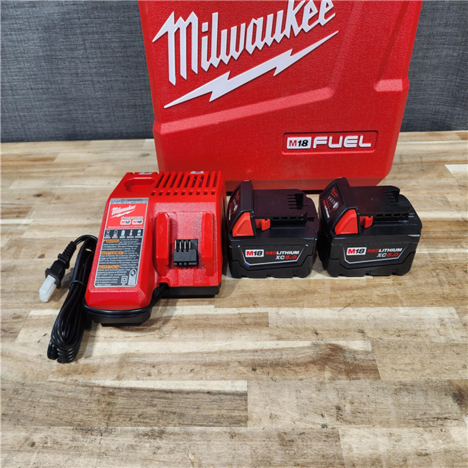 HOUSTON LOCATION - AS-IS Milwaukee M18 FUEL Brushless Cordless 1/2 Compact Impact Wrench W/Friction Ring Kit
