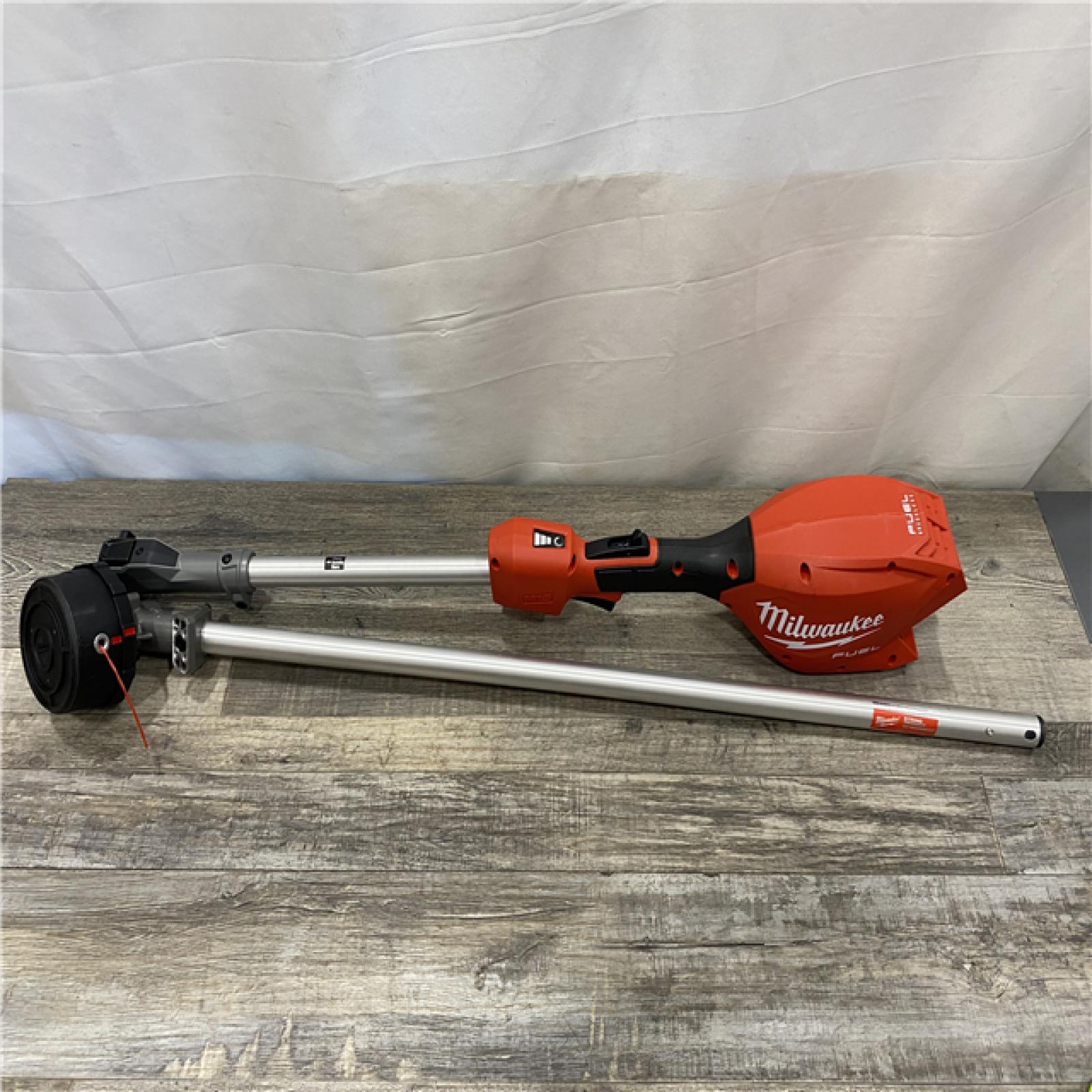 AS-IS Milwaukee FUEL 18V Brushless Cordless Battery Powered QUIK-LOK Power Head with Attachment Capability (Tool-Only)