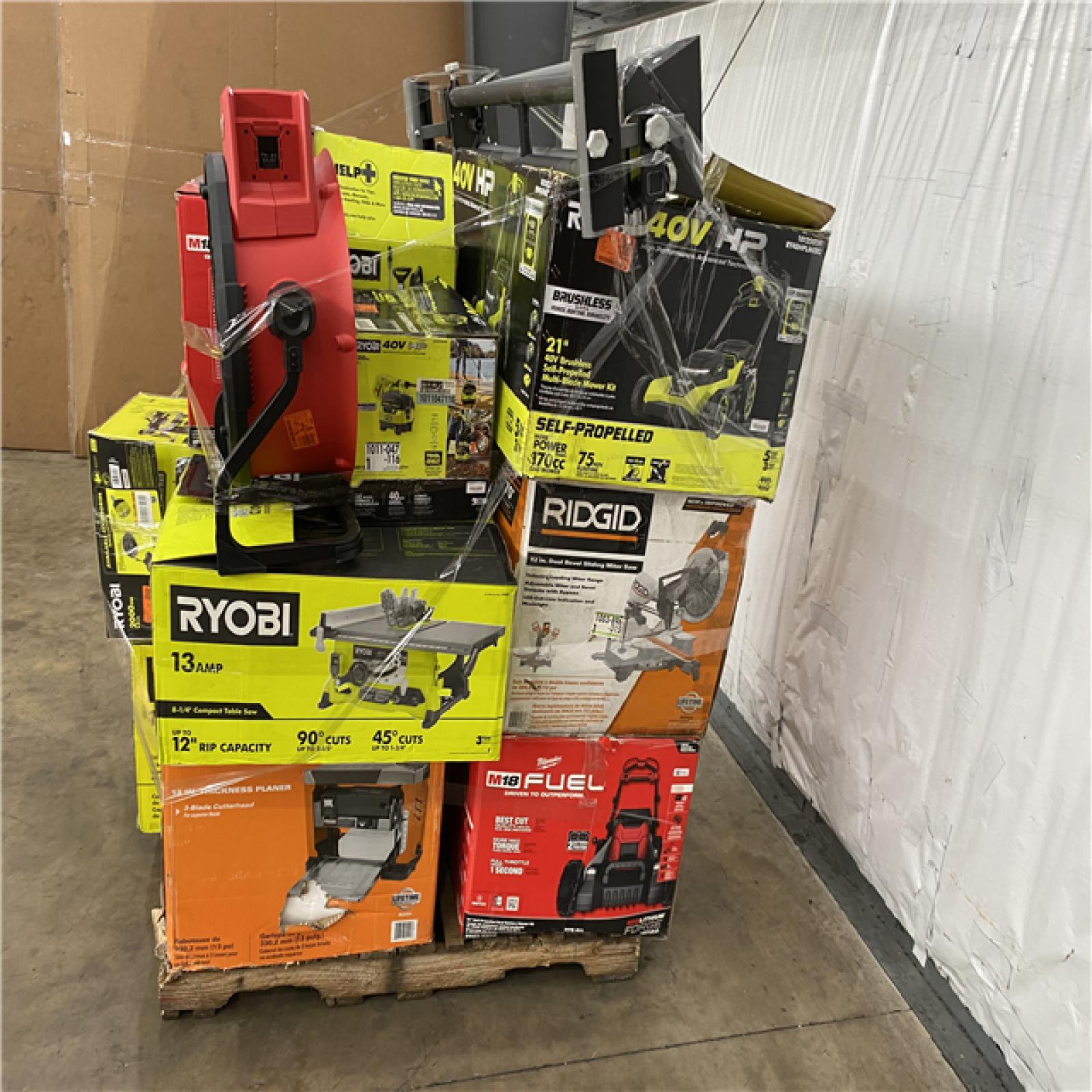 Houston Location AS IS - Tool Pallet