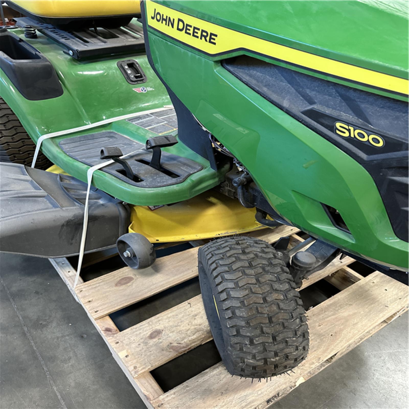 California ASIS John Deere S100 Lawn Tractor