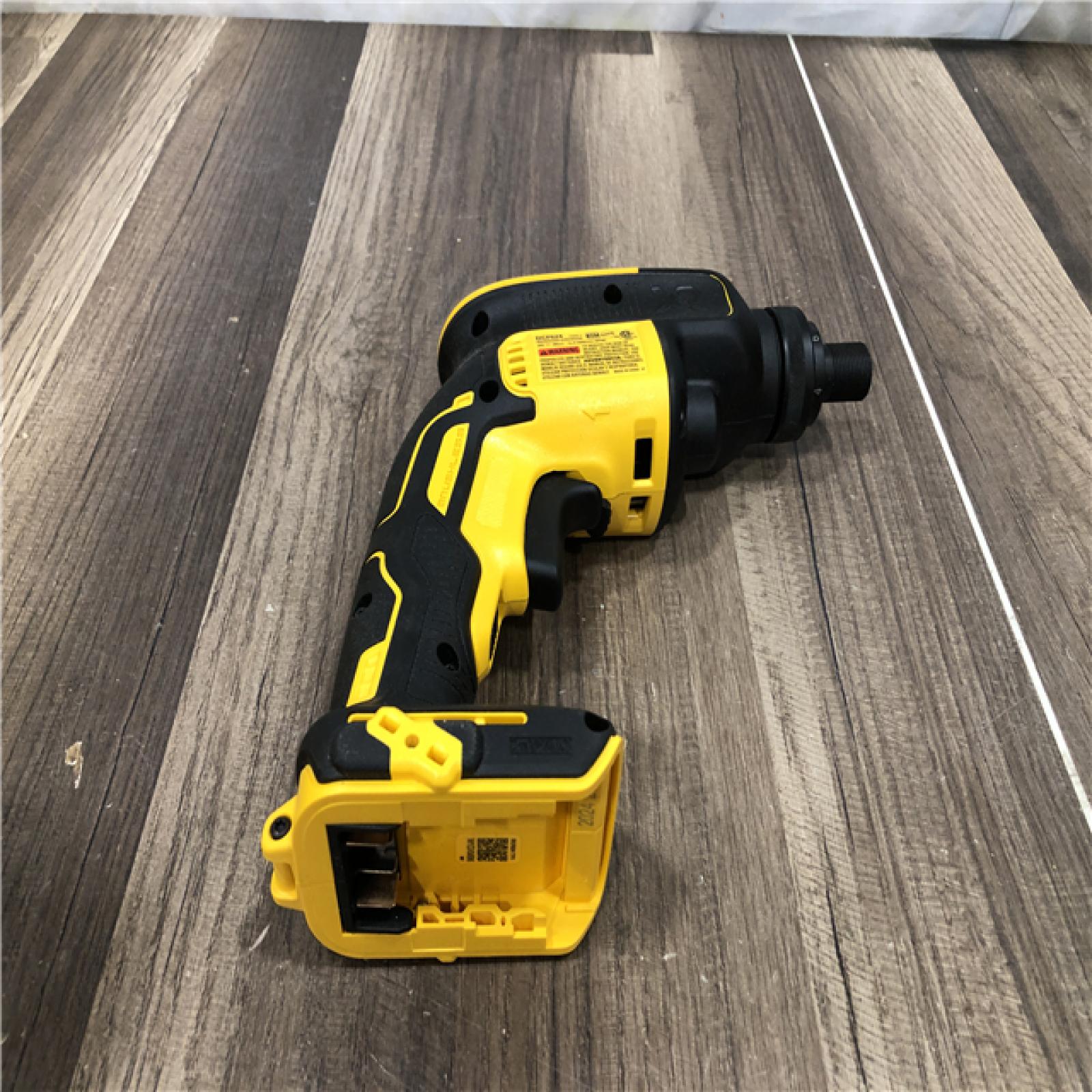 AS-IS DEWALT 20V MAX XR Cordless Brushless Drywall Screw Gun Threaded Clutch Housing (Tool Only)
