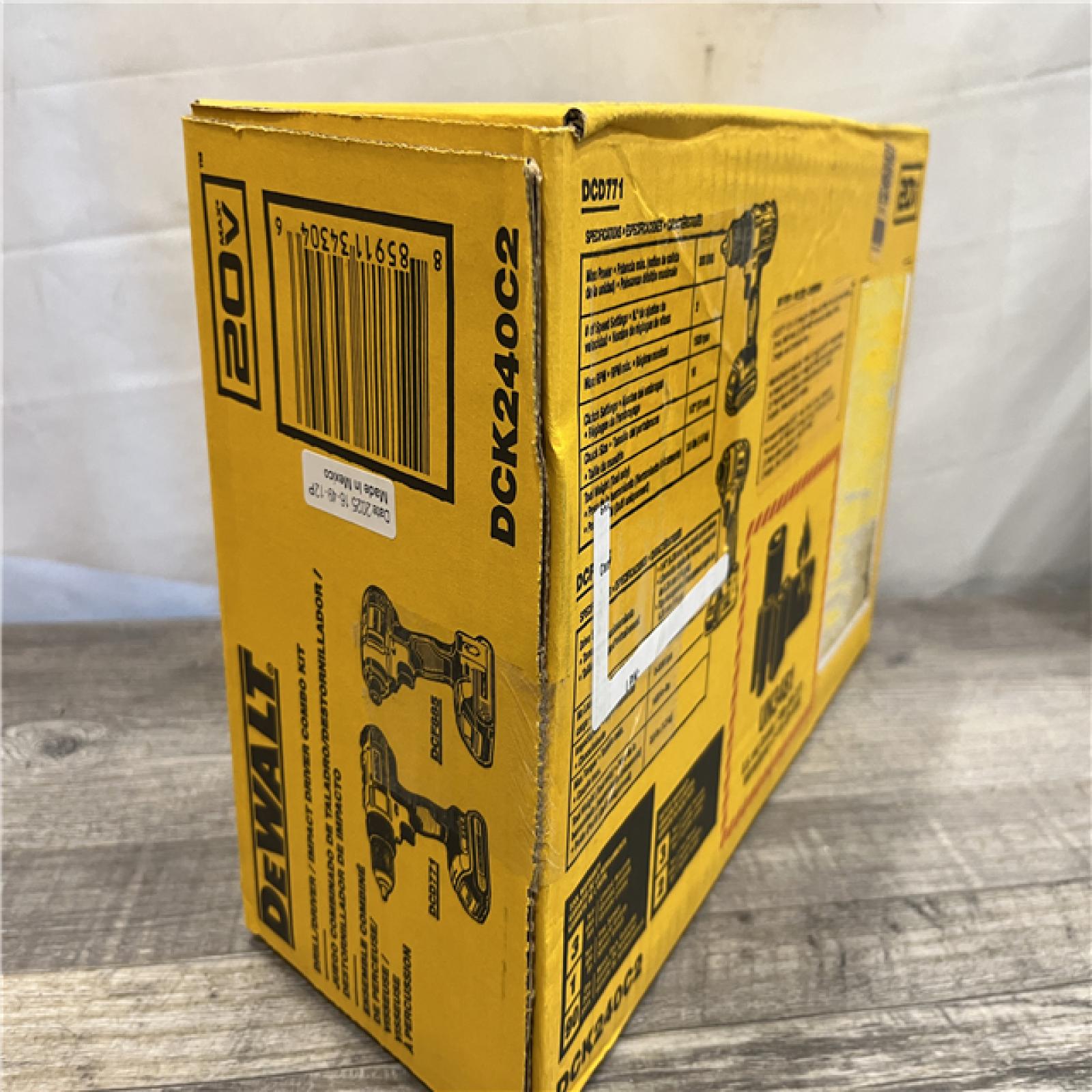 NEW - DEWALT 20V MAX Cordless Drill/Impact 2 Tool Combo Kit