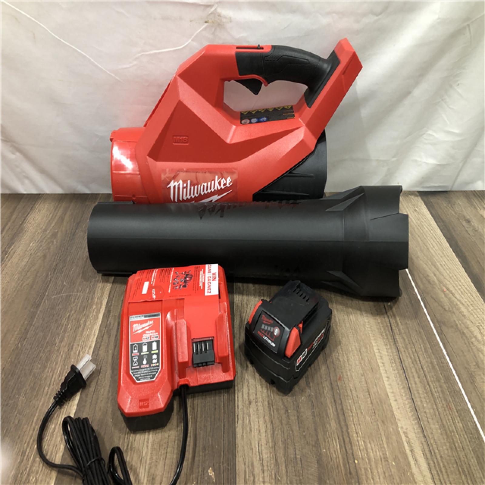 AS-IS Milwaukee FUEL 120 MPH 500 CFM 18V Brushless Cordless Battery Powered Leaf Blower Kit