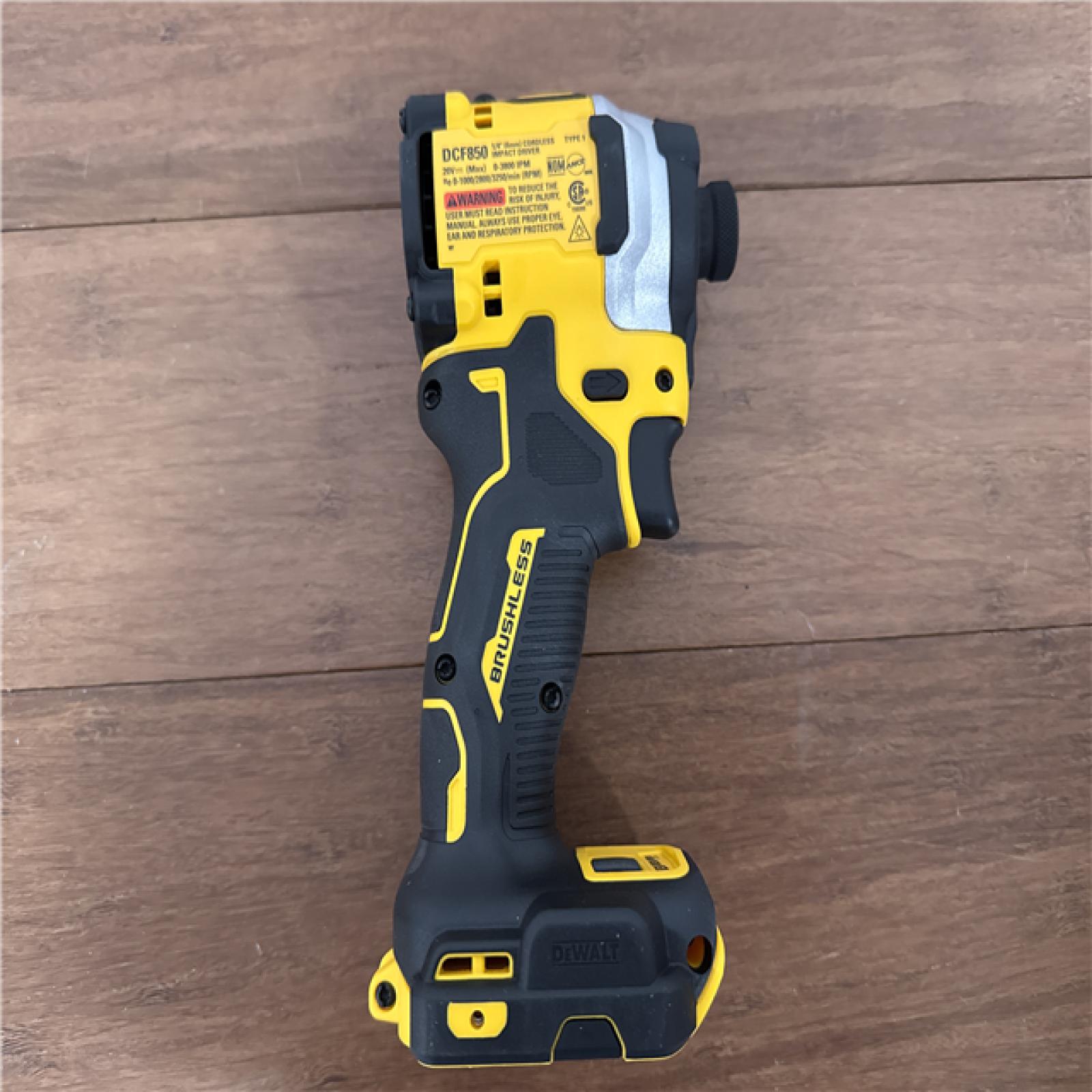 California NEW DeWalt Atomic 1/4 3-Speed Impact Driver (Tool Only)