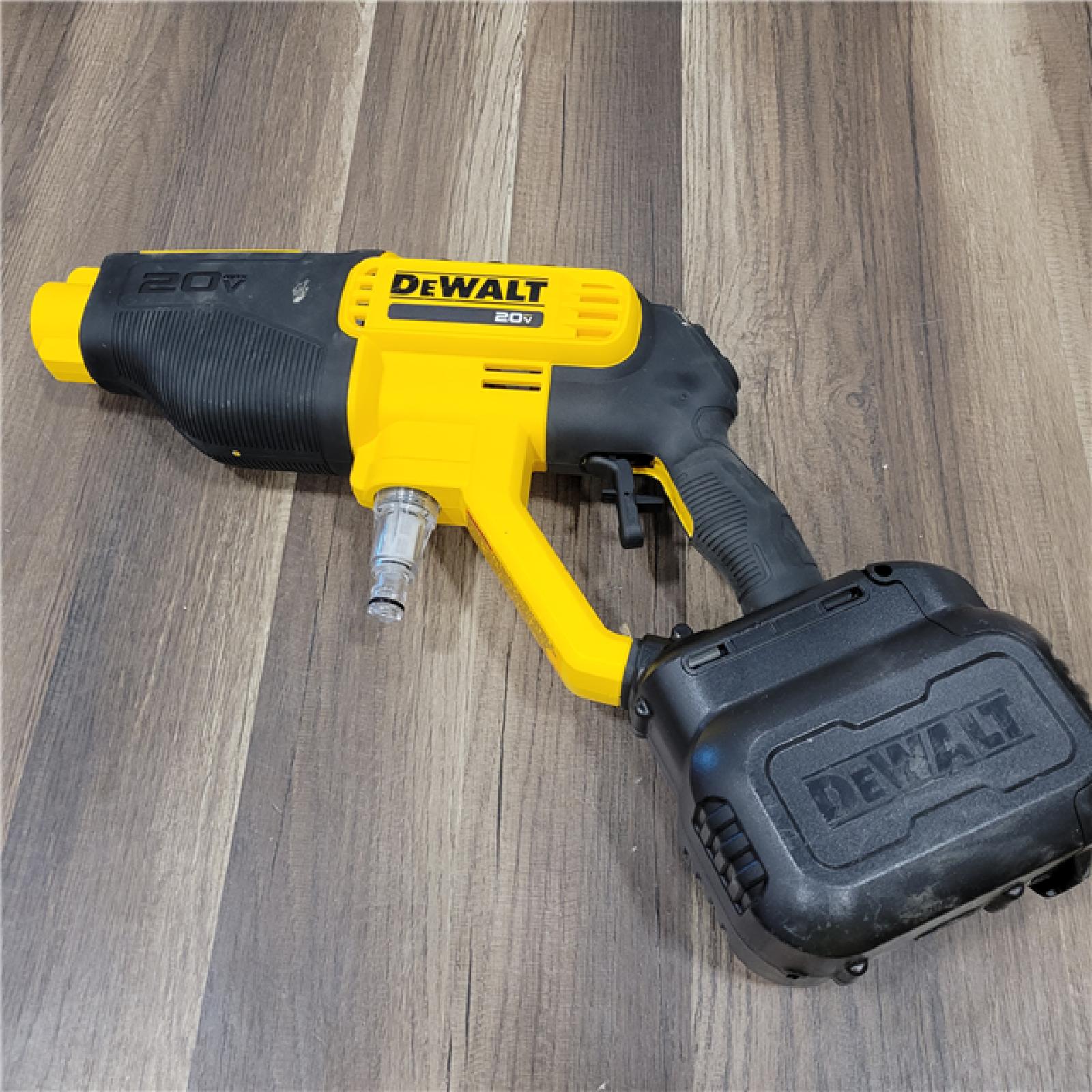 AS-IS  20V 550 PSI  1 GPM Cordless Power Cleaner W/ 4 Nozzles Tool-Only DCPW550B