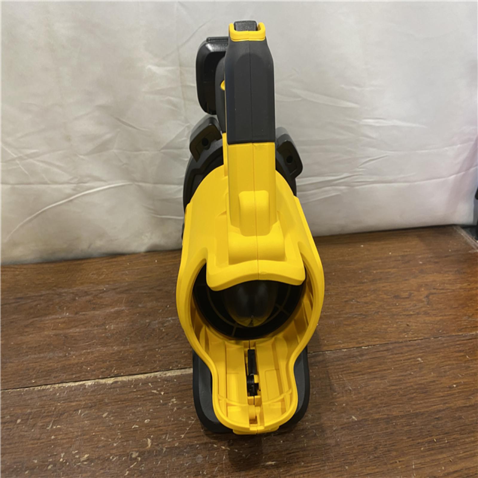 AS-ISDEWALT 20V MAX* XR Brushless Cordless Handheld Blower Kit