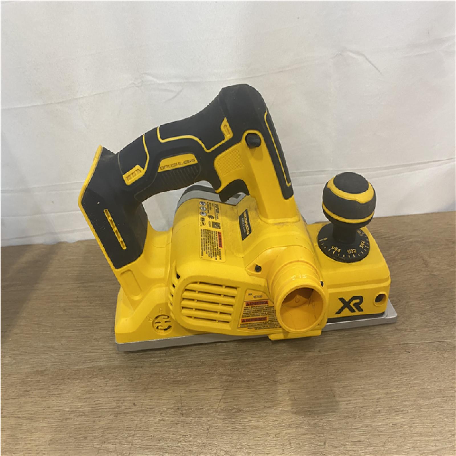 AS-IS DEWALT 20V MAX XR Cordless Brushless 3-1/4 in. Planer (Tool Only)