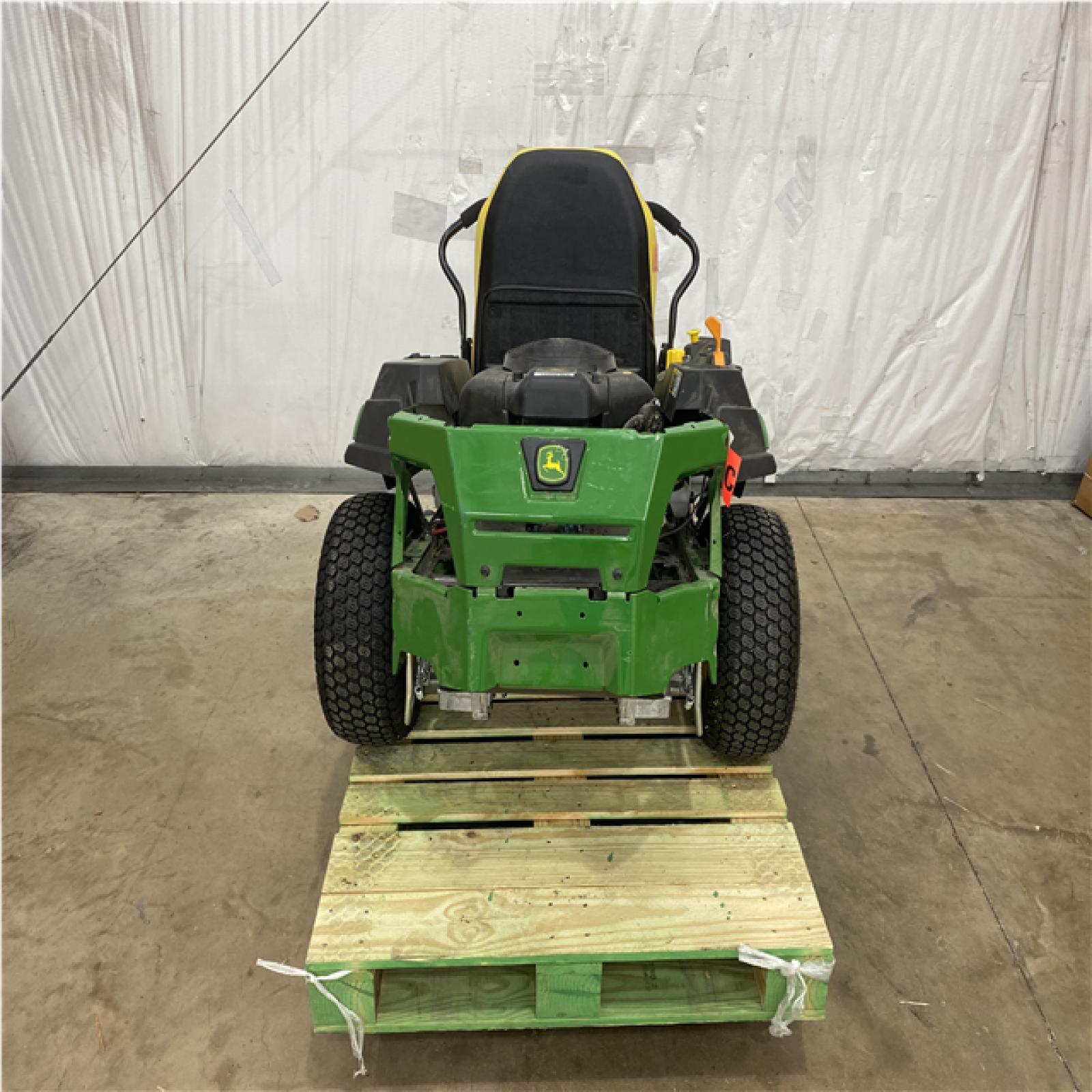 Houston Location - AS-IS Outdoor Power Equipment JOHN DEERE Z 315 E SIT DOWN MOWER