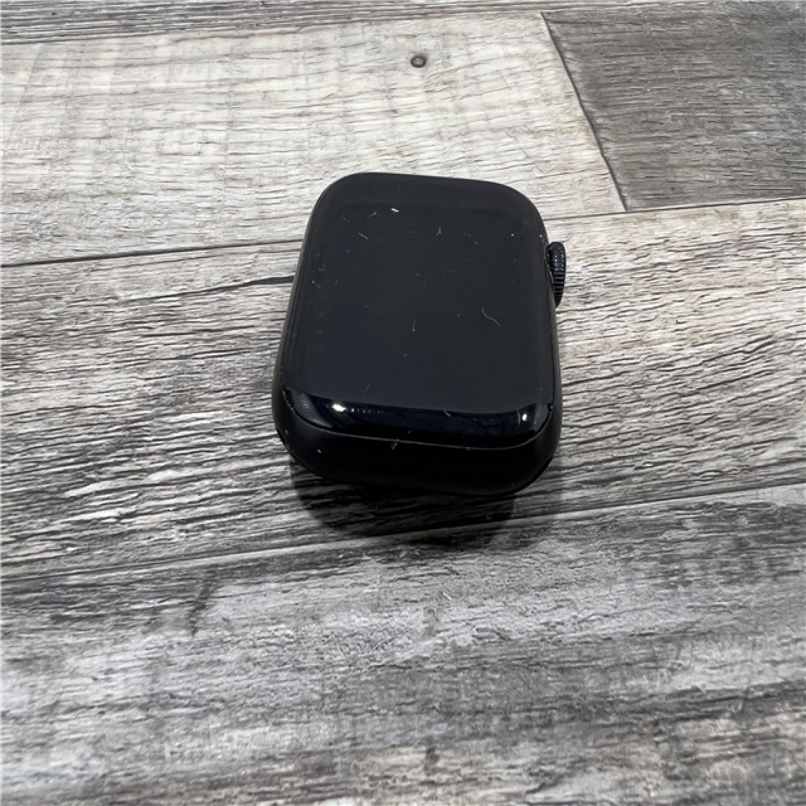 AS-IS Apple Watch Series 8 [GPS, 45mm] - Midnight Aluminum Case with Midnight Sport Band -WR-50M