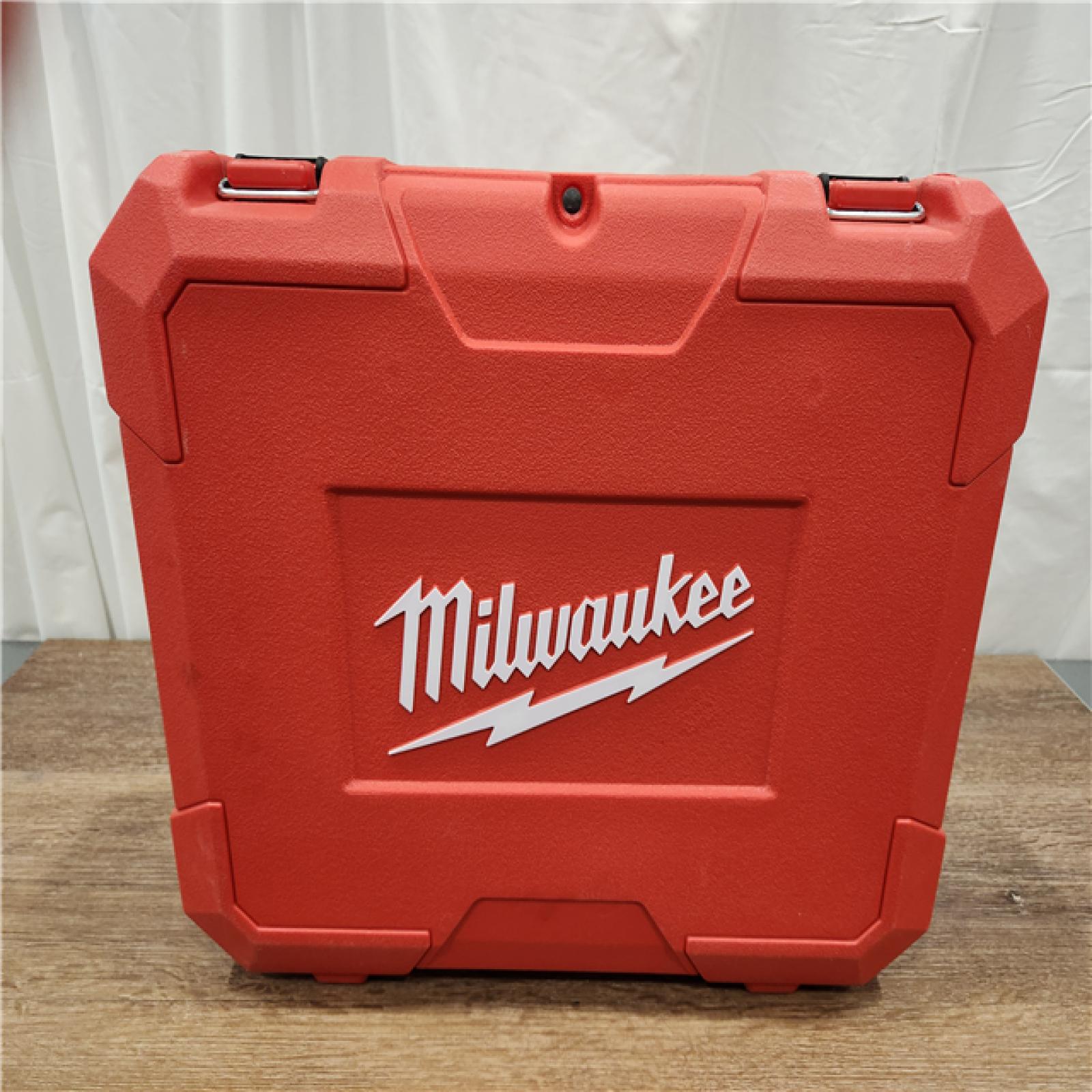 ASIS Milwaukee 526821 Rotary Hammer 11/8 Sds Plus Kit