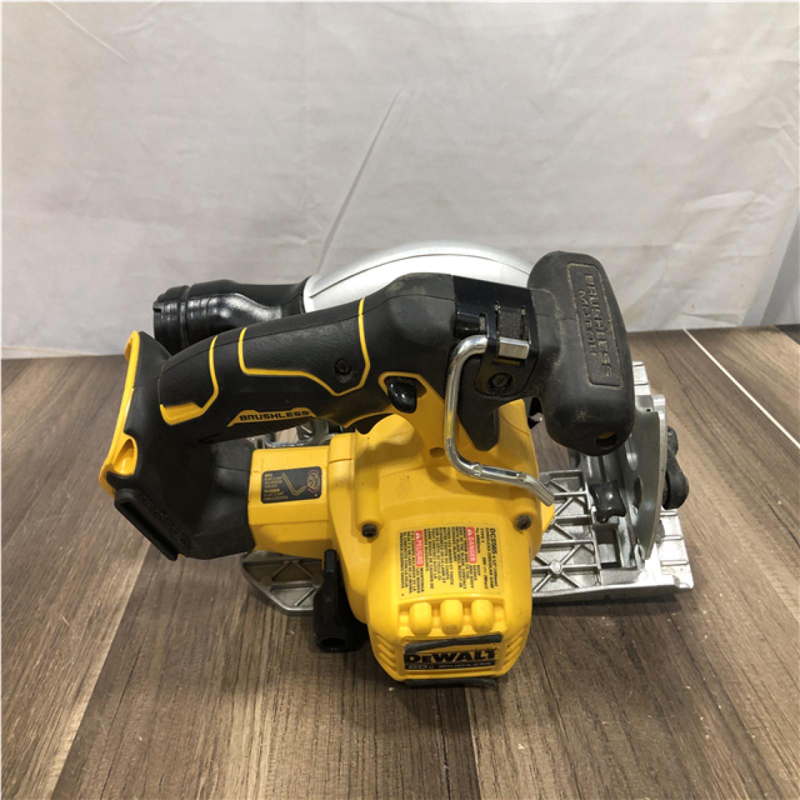 AS-IS DEWALT 20V MAX Cordless Brushless 6-1/2 in. Sidewinder Style Circular Saw (Tool Only)