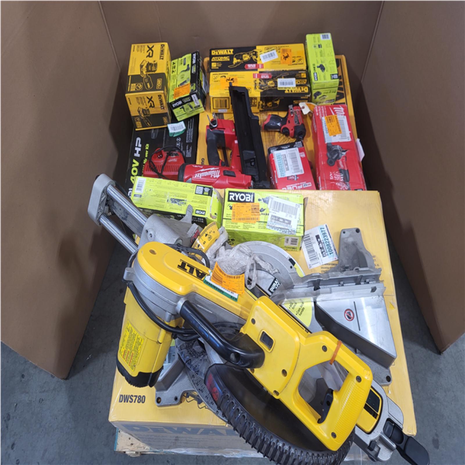 CALIFORNIA AS-IS TOOL PALLET
