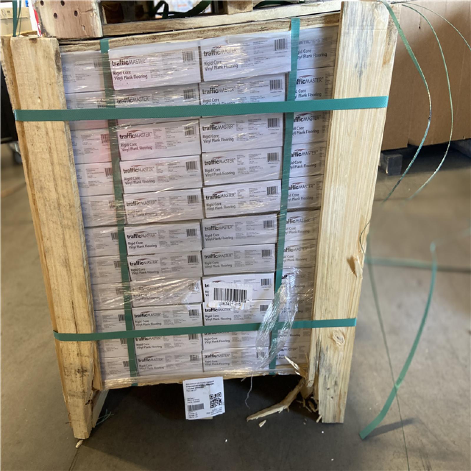 DALLAS LOCATION - TrafficMaster Birchwood Meadows Oak 6 MIL x 6 in. W x 48 in. L Waterproof Click Lock Luxury Vinyl Plank Flooring (21.95 sqft/case) - 44 CASES