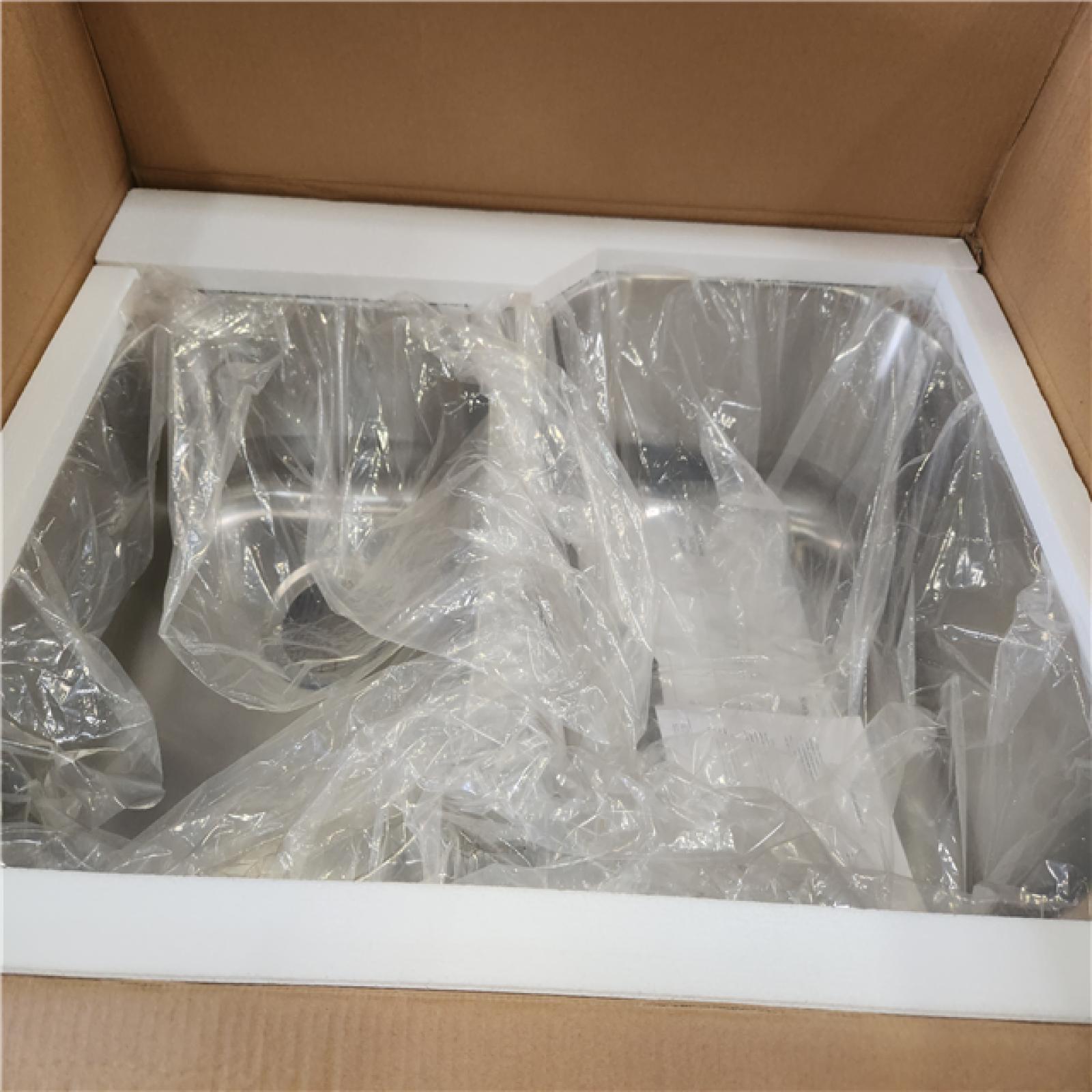 Phoenix NEW Seasons Stainless Steel Undermount 31.5 18G Double Bowl Offset Sink Pallet (12-Boxes)